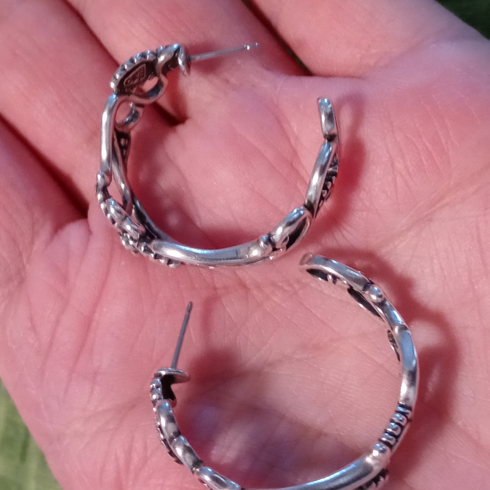 Vintage Wheeler Mfg Sterling Silver Hoop Earrings